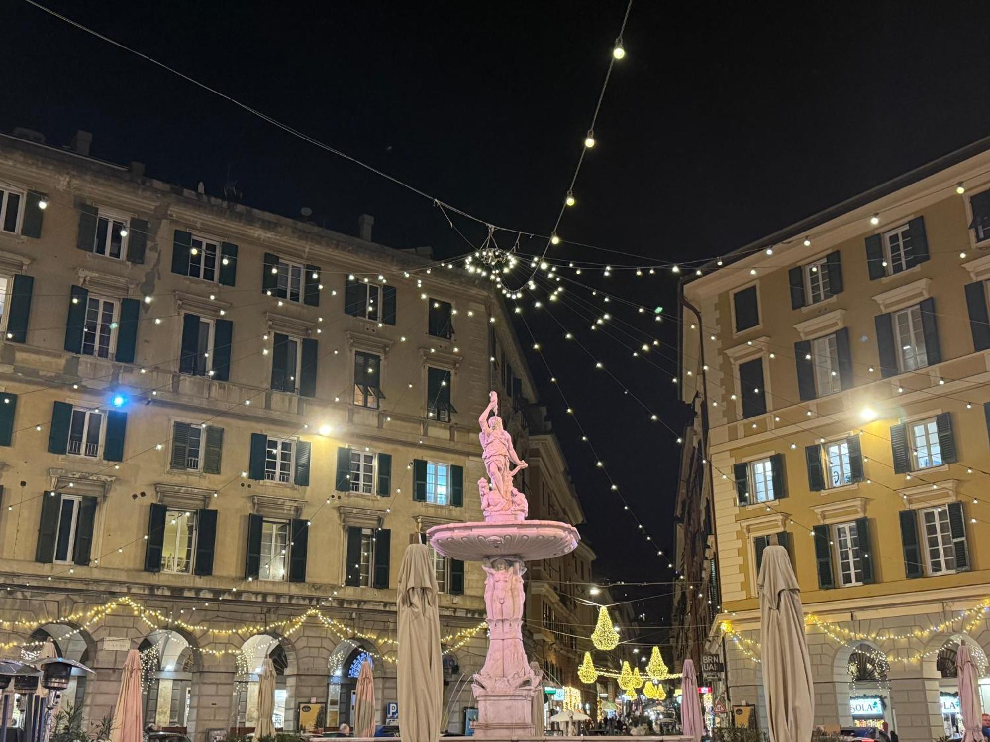 The First Colombo Brignole XX Settembre Lejlighed Genova Eksteriør billede